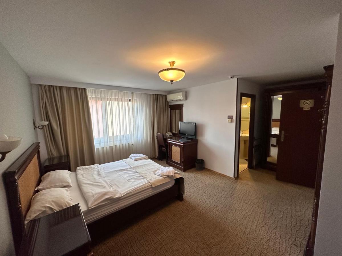 Hotel Bliss Bucarest Esterno foto