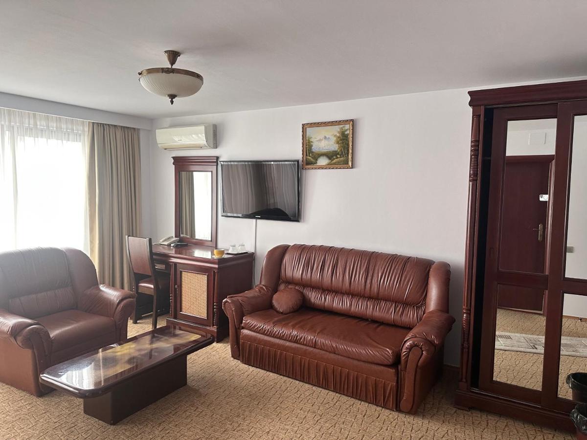 Hotel Bliss Bucarest Esterno foto