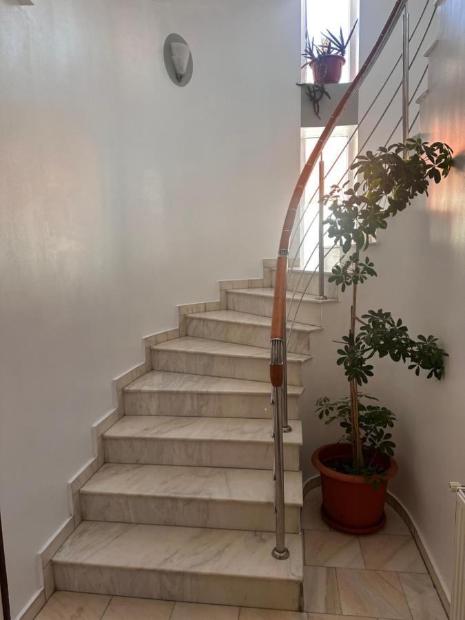 Hotel Bliss Bucarest Esterno foto