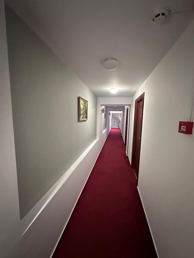 Hotel Bliss Bucarest Esterno foto