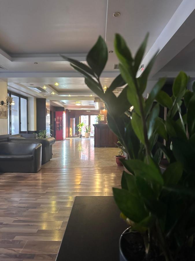 Hotel Bliss Bucarest Esterno foto