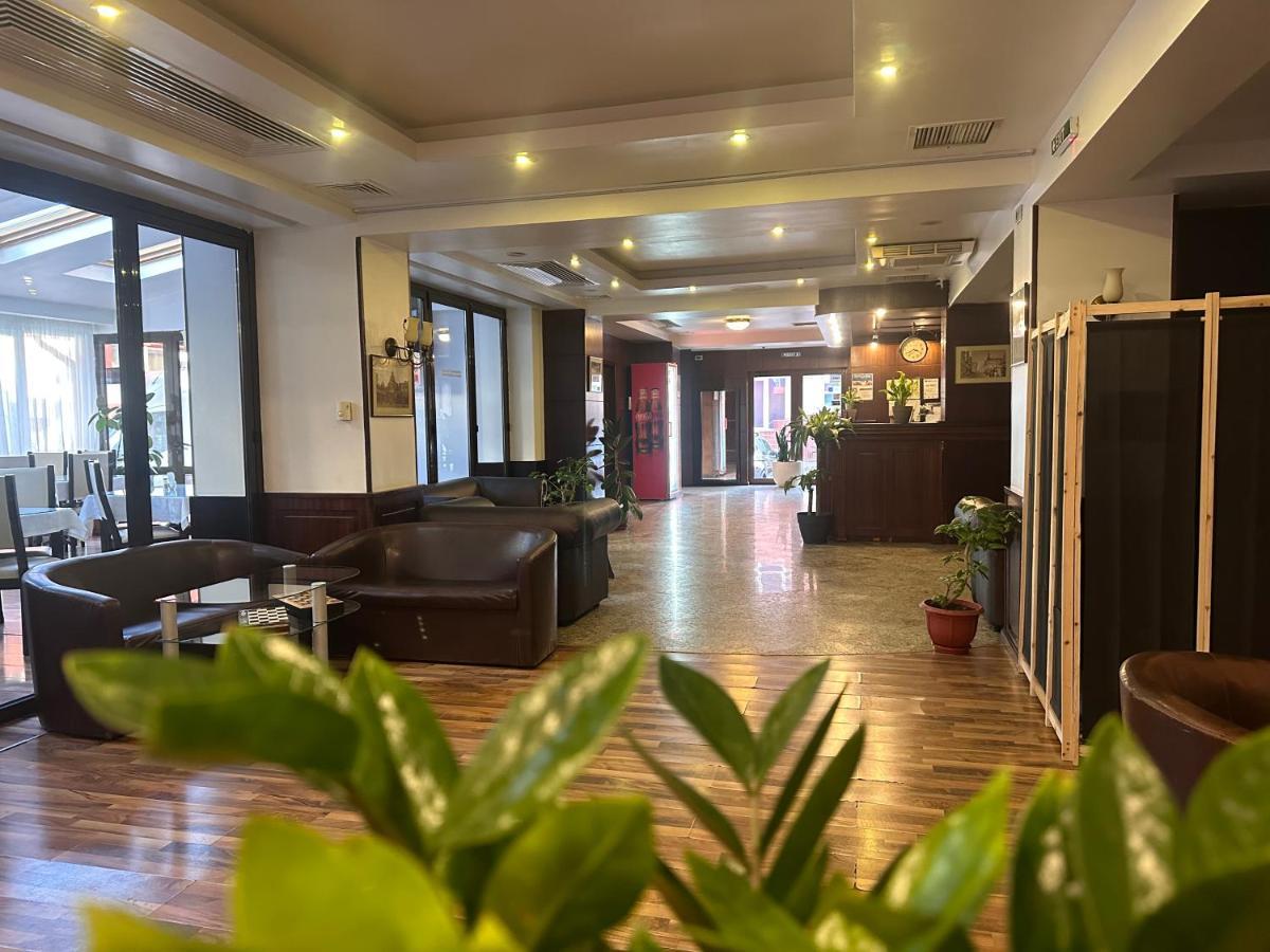 Hotel Bliss Bucarest Esterno foto