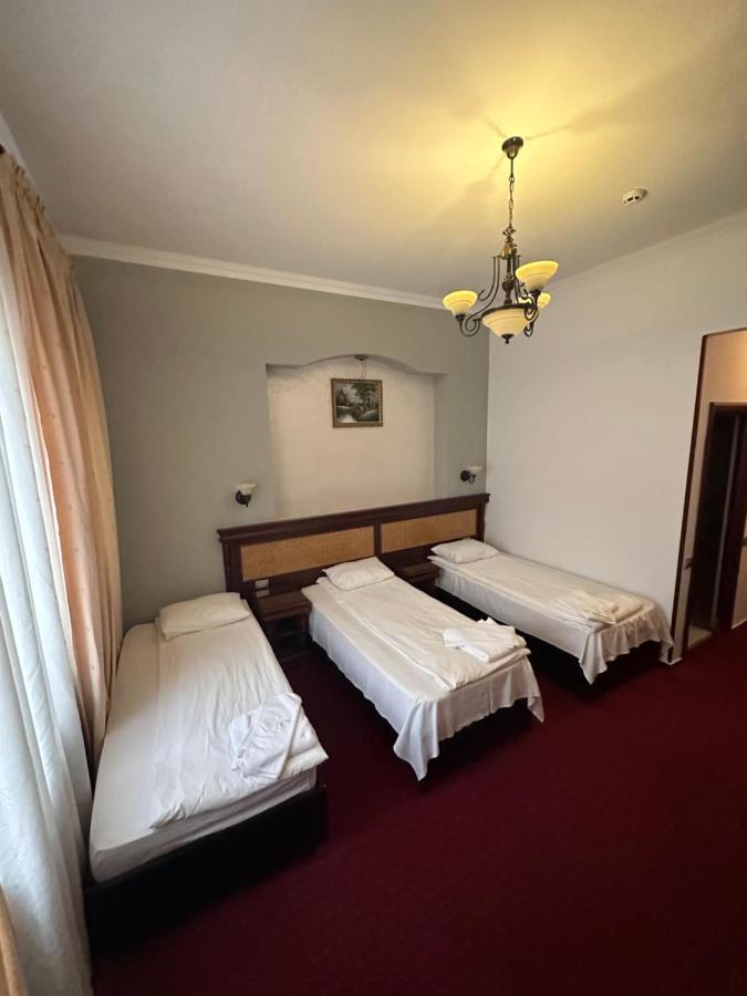 Hotel Bliss Bucarest Esterno foto