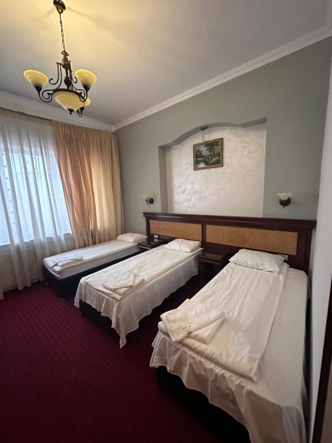 Hotel Bliss Bucarest Esterno foto
