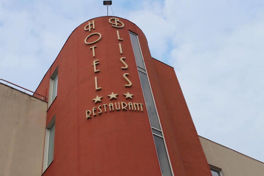 Hotel Bliss Bucarest Esterno foto